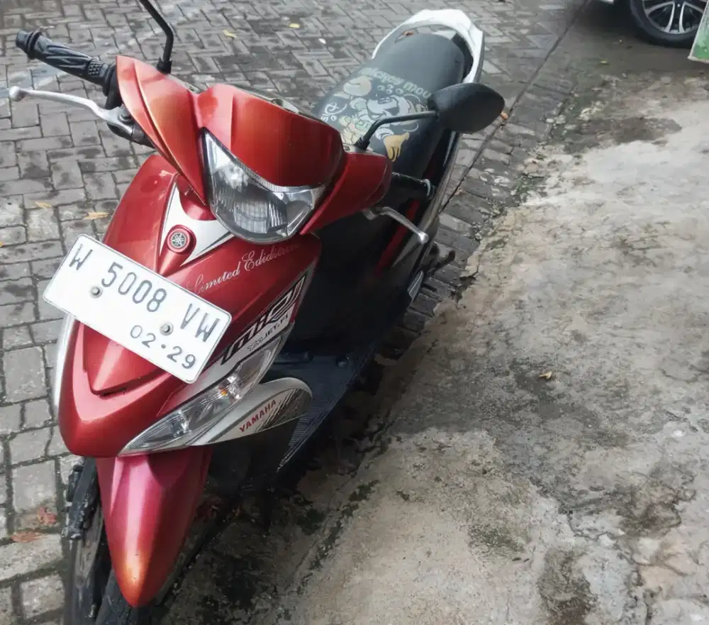 Mio J Merah/Putih