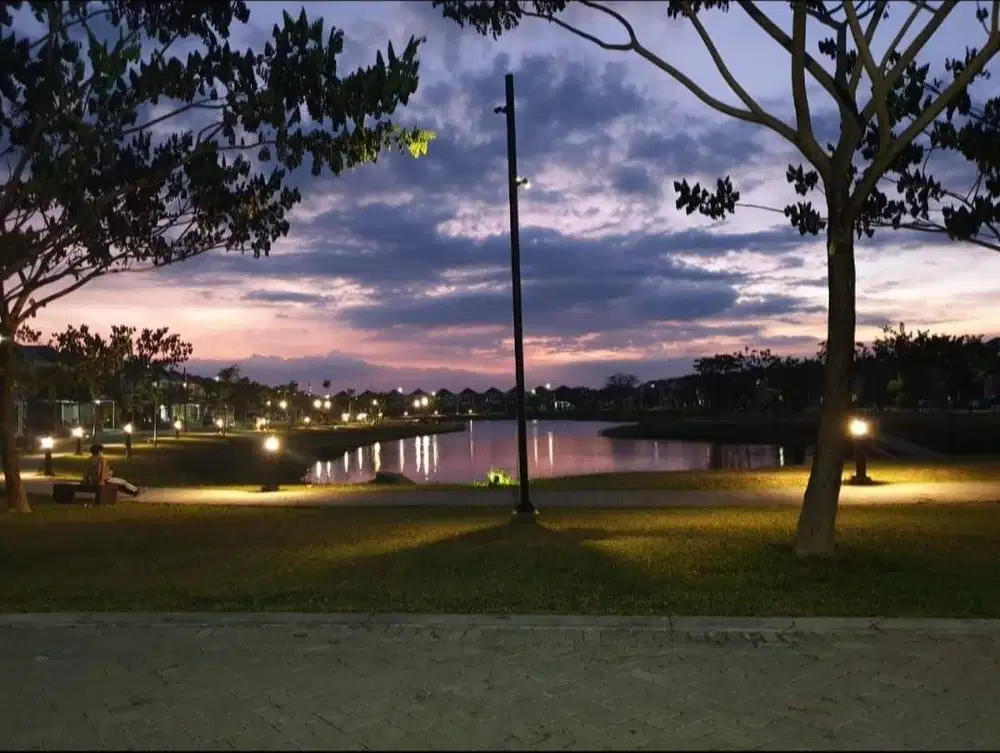 Rumah siap huni di Northwest Park Lake View