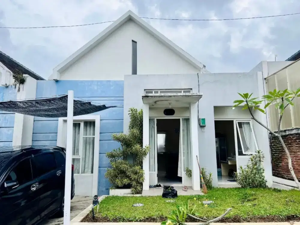 Rumah Modern Luas 128² di Patra Karangploso Malang