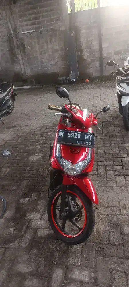 beat karbu 2012 merah