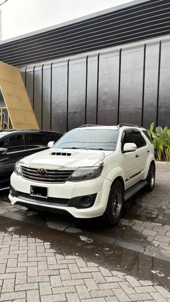 Toyota Fortuner 2.5 VNT TRD Diesel AT 2013