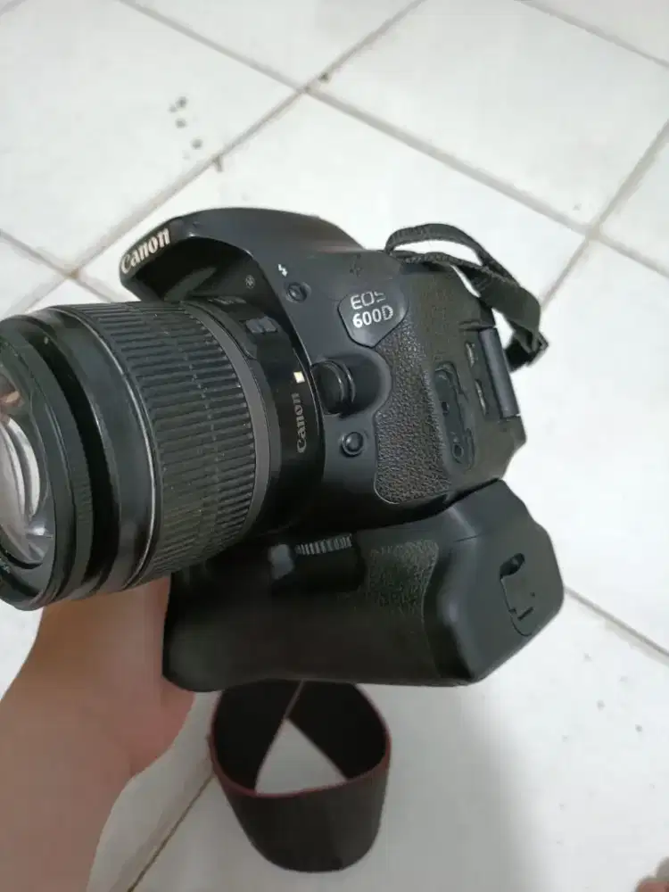 CANON 600D KIT 18-55MM