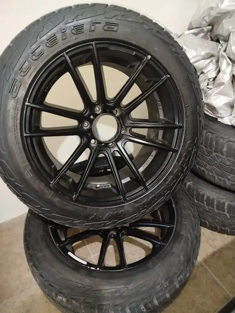 Ban dan velg eks Pajero Dakkar