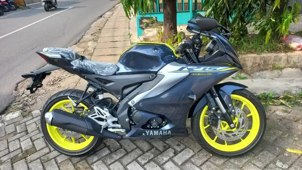 R15 V4 CONNECTED BISA CASH ATAU KREDIT