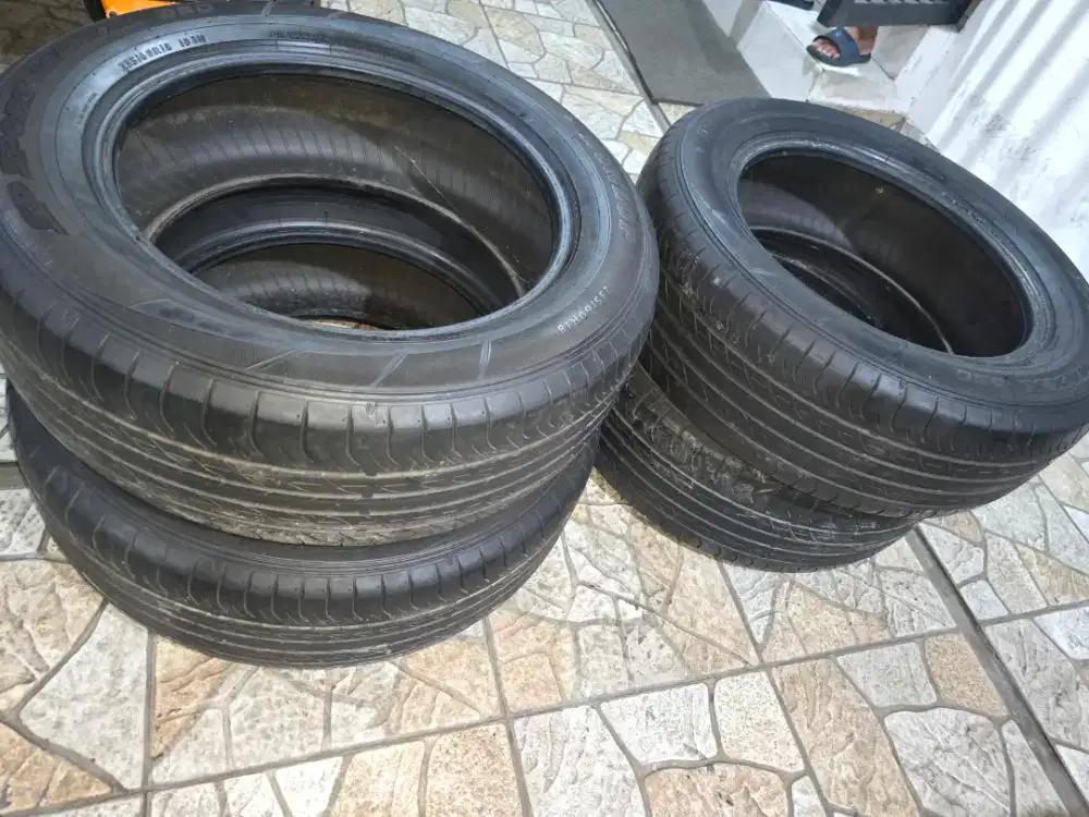 Bekas Dunlop SP SPORTMAXX 235/60/18