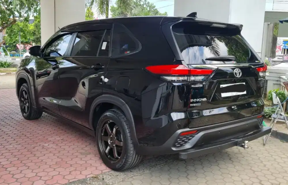 Toyota Kijang Innova 2023 Bensin