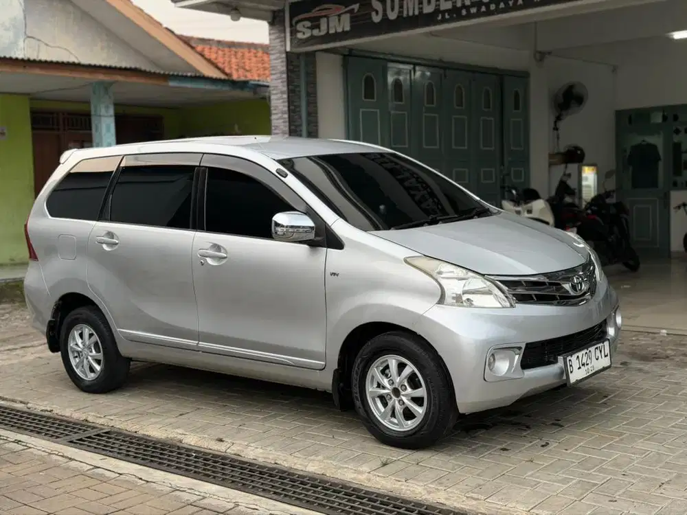 Avanza G mt 2014 siap pakai