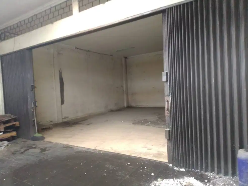 Dijual Gudang dan Kantor, Narogong, Lokasi Strategis, Akses Mudah