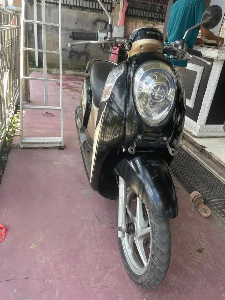 Scoopy 2014. Fi Pajak hidup