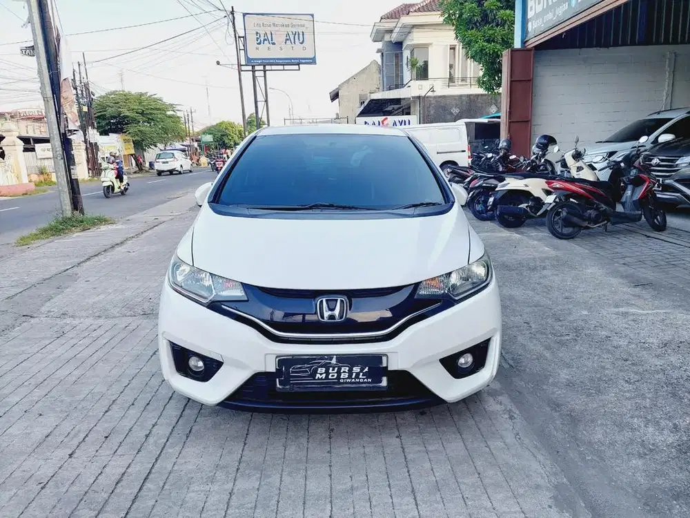 HONDA JAZZ S GK5 2015 Matic Putih