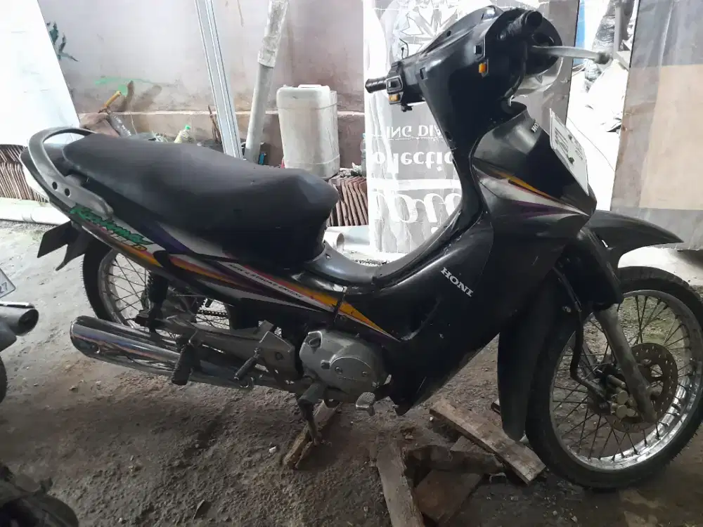Jual rad Honda kharisma tahun 2003 (D) dan CS1 2008