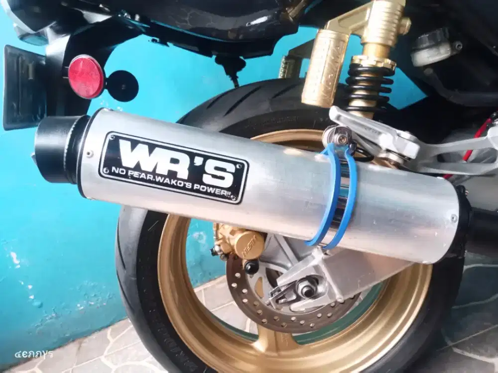 Moge Honda cb 400 parts