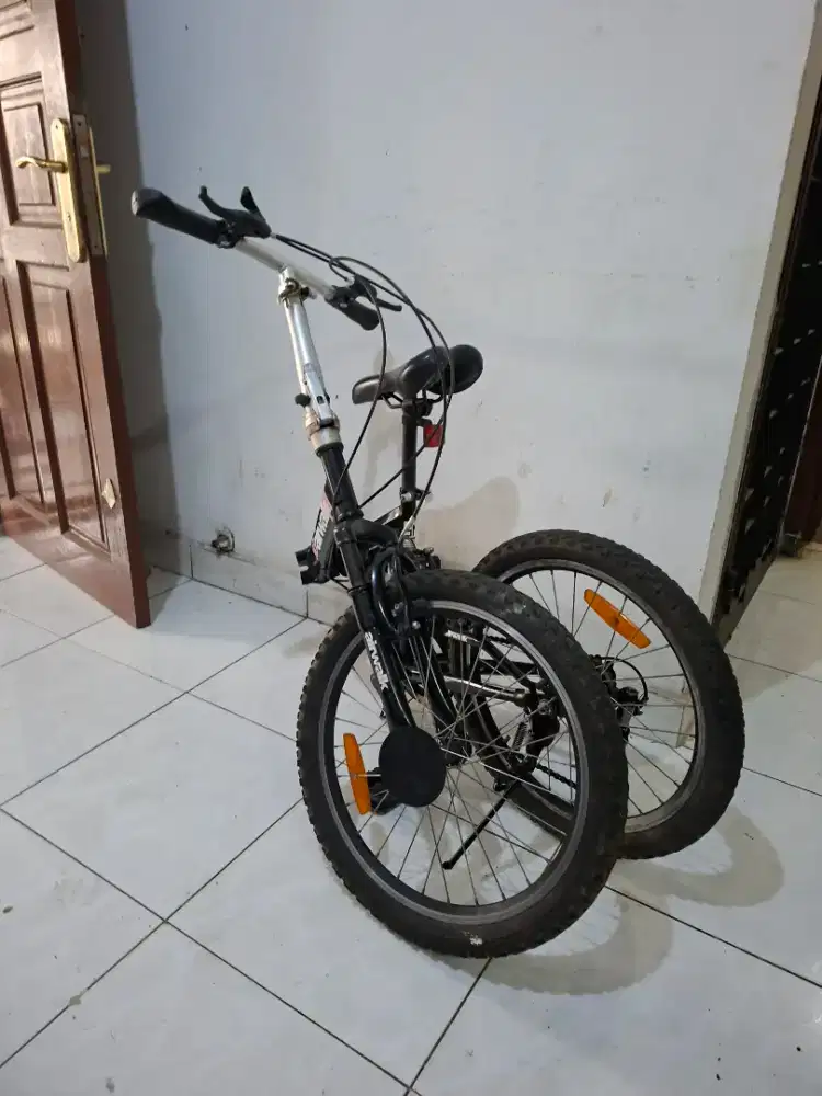 Sepeda lipat jadul merk airwalk