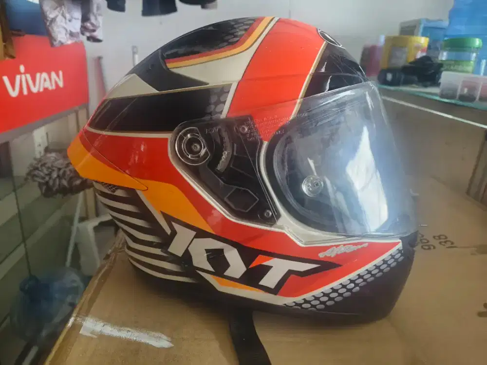 Dijual helm KYT TT COURSE RED