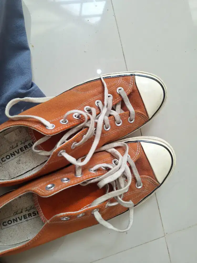 Sepatu converse 70