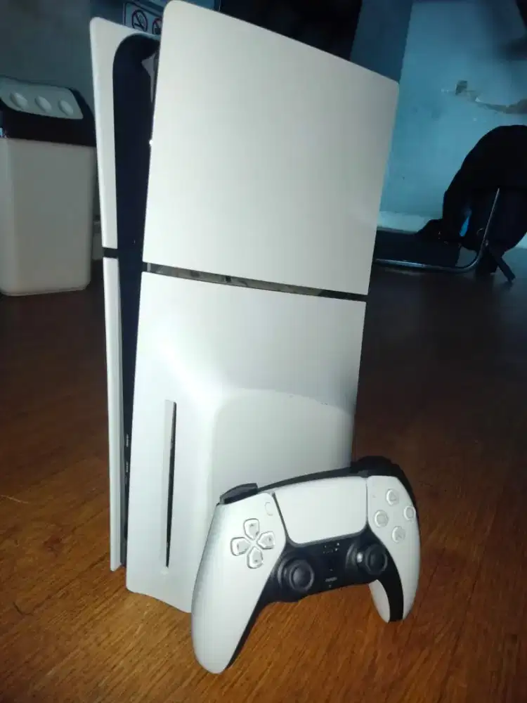 Dijual PS 5 Slim 1TB