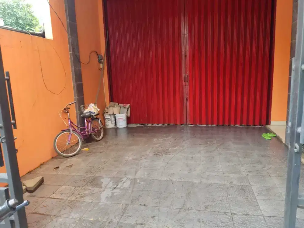 Dijual Rumah 2lantai Luas 136 di pinggal jalan raya Cocok Untuk Usaha Di Kayuringin Jaya Bekasi Selatan