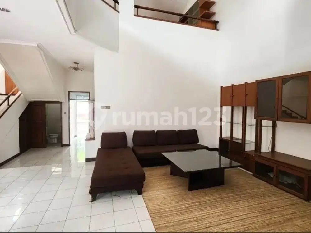 Disewakan Rumah Full Furnished Nyaman Siap Huni Minimalis Lokasi di Sukajadi Bandung