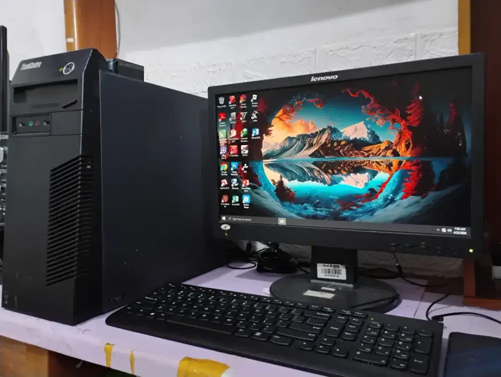Pc gaming roblox / intel core + ram 8gb + monitor 19inch lenovo