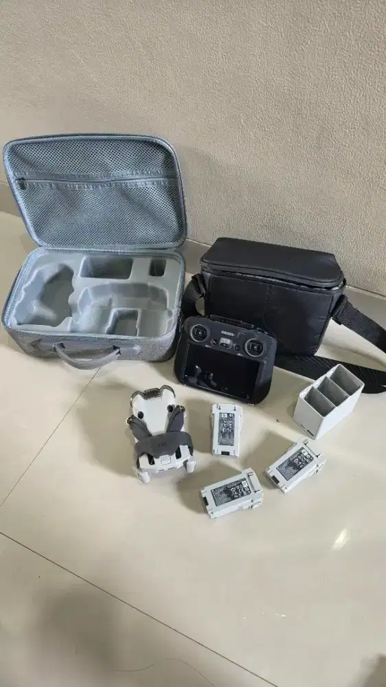 DJI Mini 4 Pro Drone