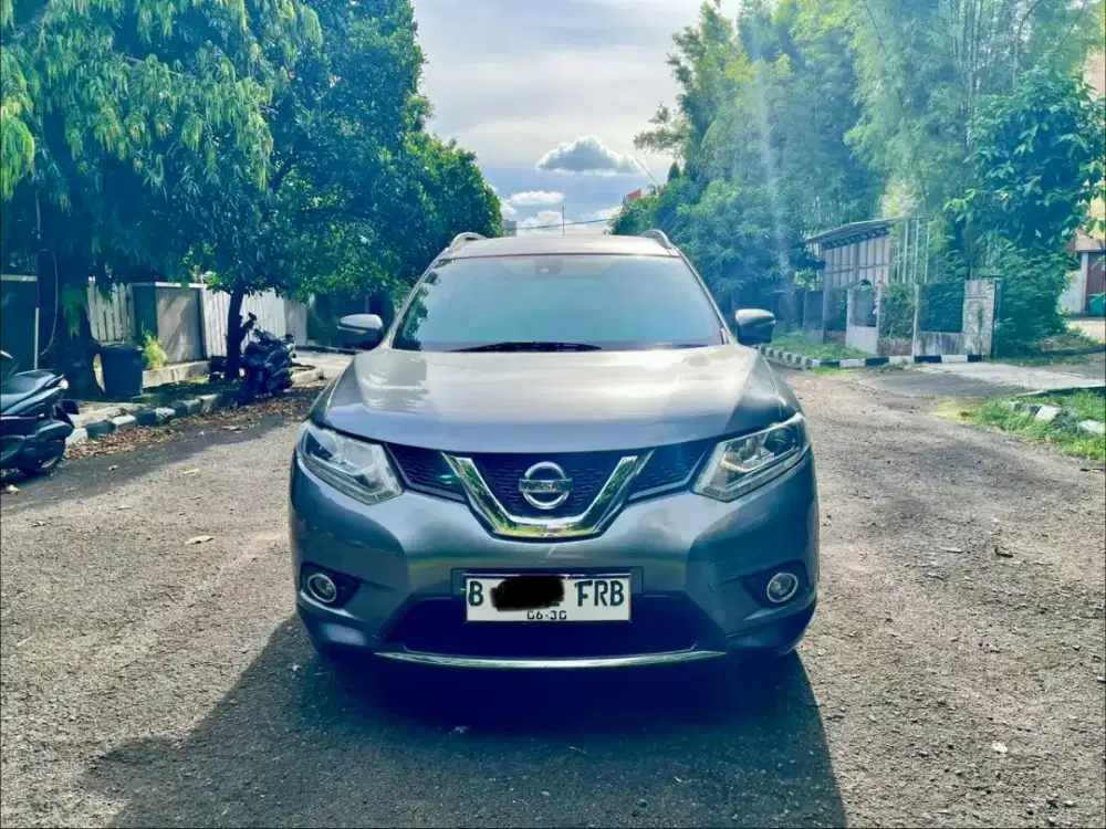 Nissan Xtrail 2.5 AT 2015 - Mesin sehat, pajak on, harga cash