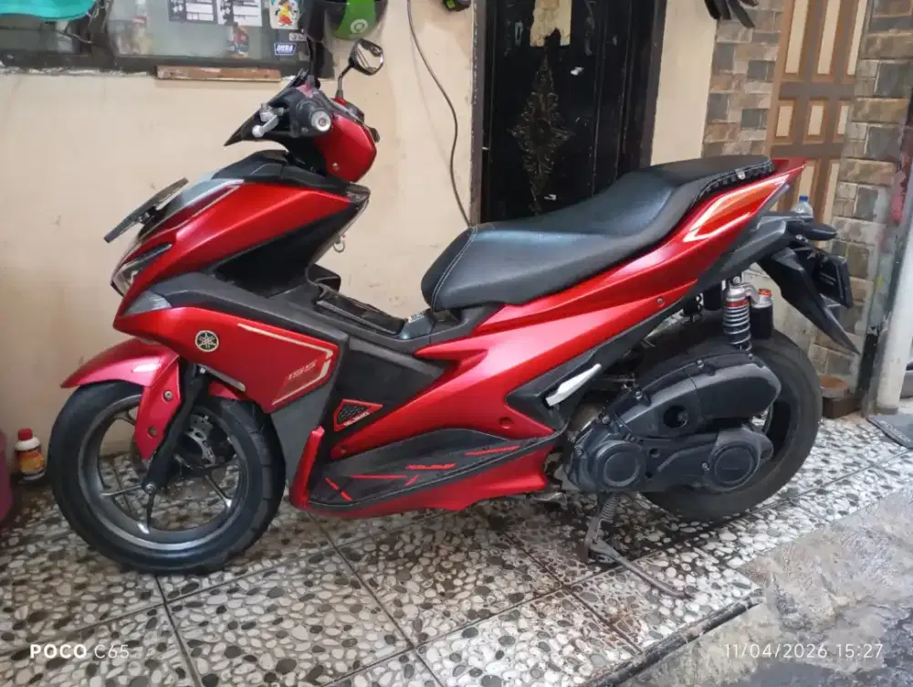 Yamaha Aerox 2019 merah doff mulus siap pakai