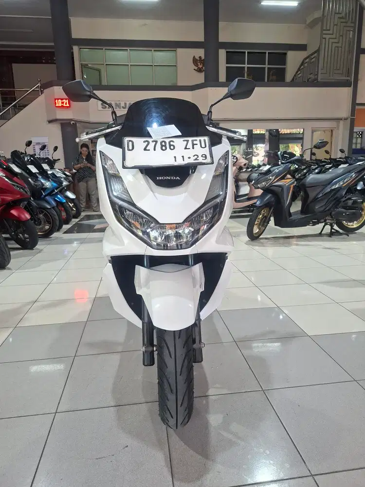 PCX 160 ABS 2024 - LIKE NEW - SRI SANJAYA MOTOR