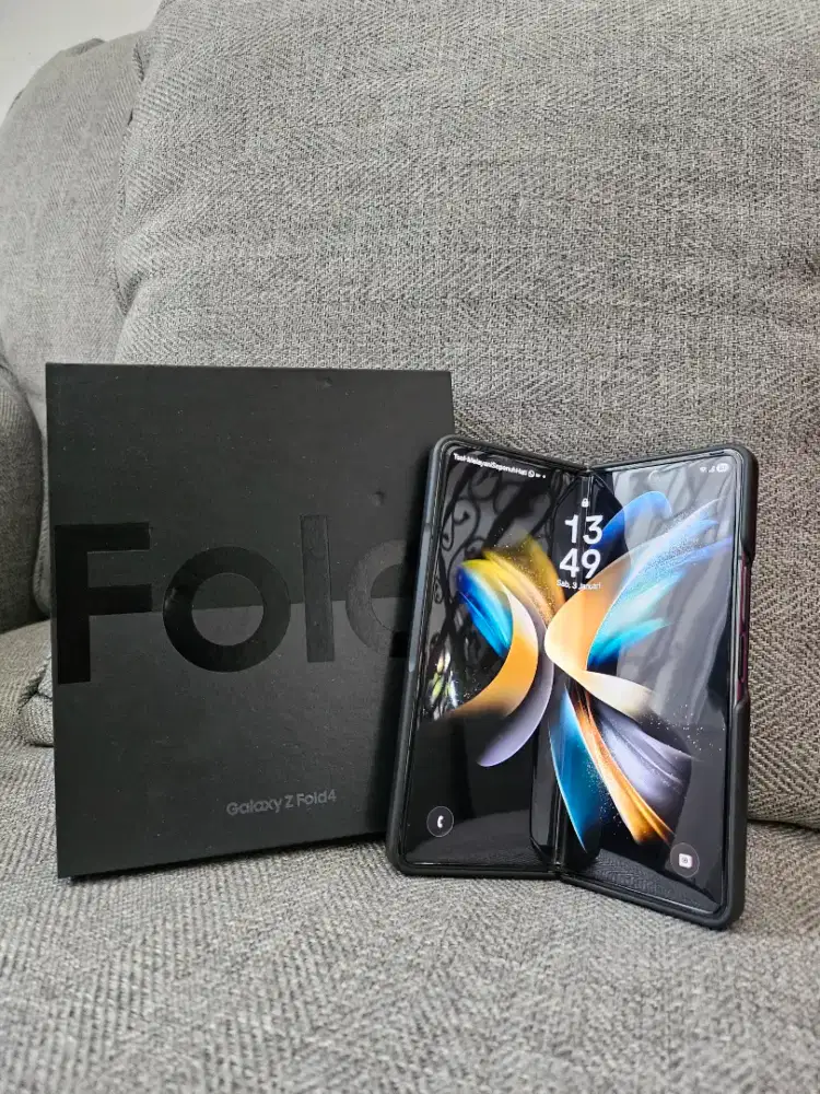 Preloved hp Samsung galaxy Z Fold 4 12/512GB SEIN free case pen ori