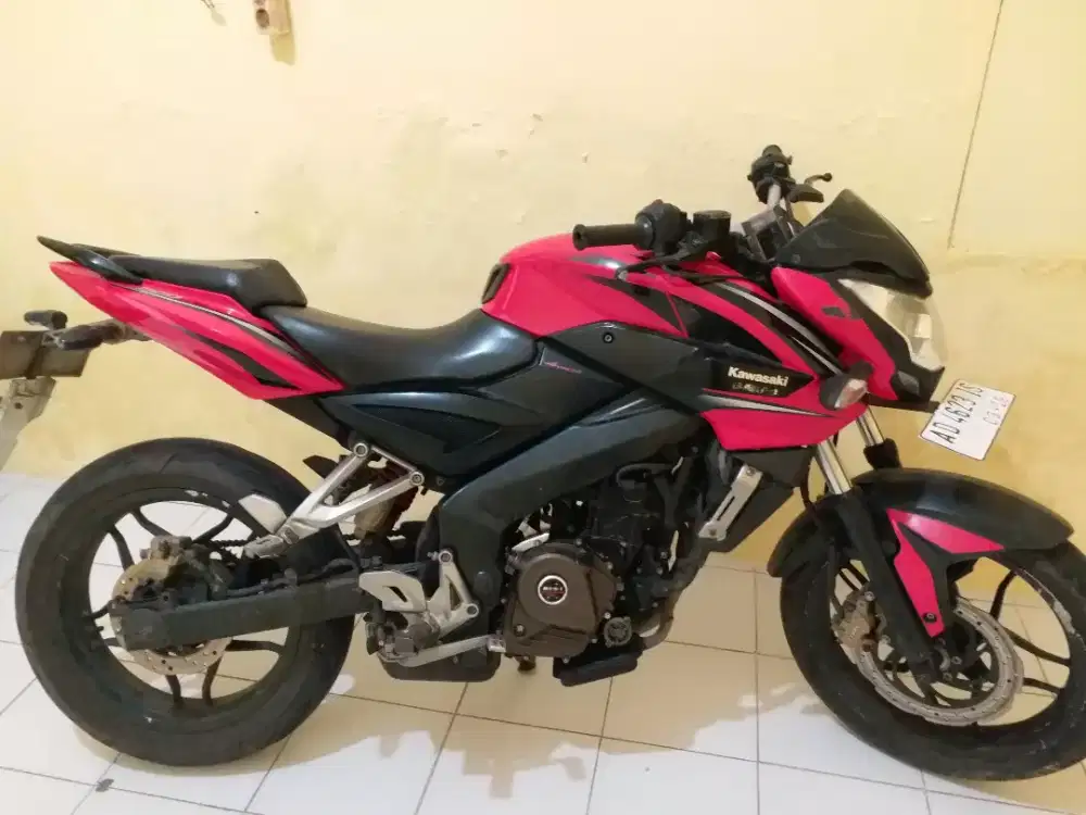 Pulsar Kawasaki 200ns