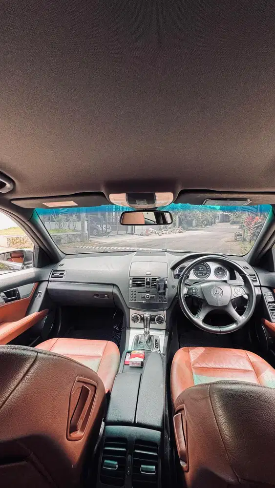 Mercedes-Benz C200K 2009 Bensin