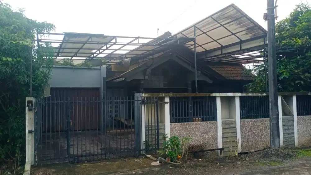 DI SEWAKAN / DI JUAL RUMAH KOMPEK SEMARANG INDAH 1LANTAI 10KAMAR