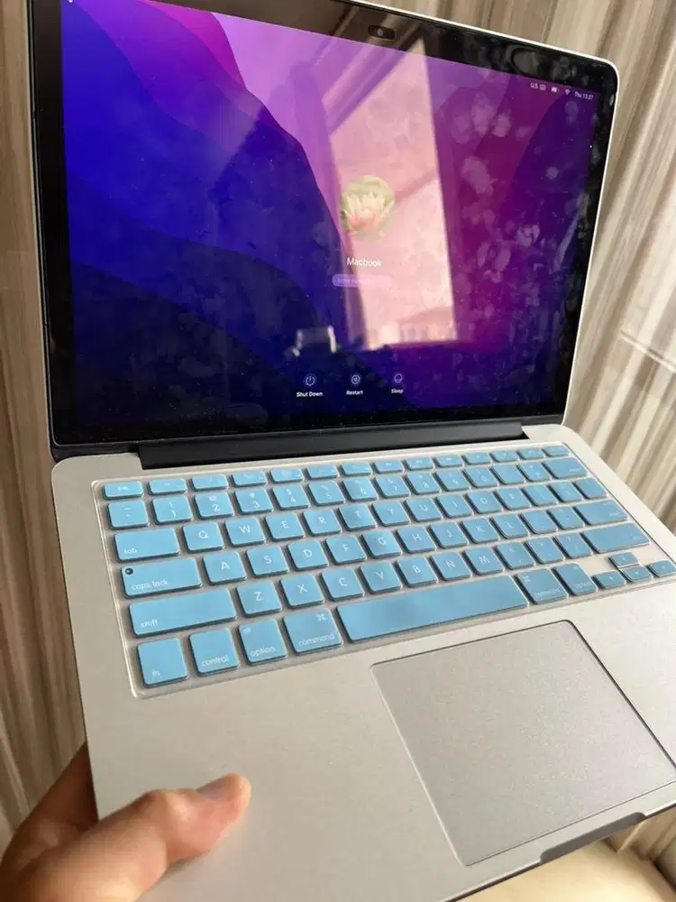 Macbook pro early 2015 mulus kondisi 90%