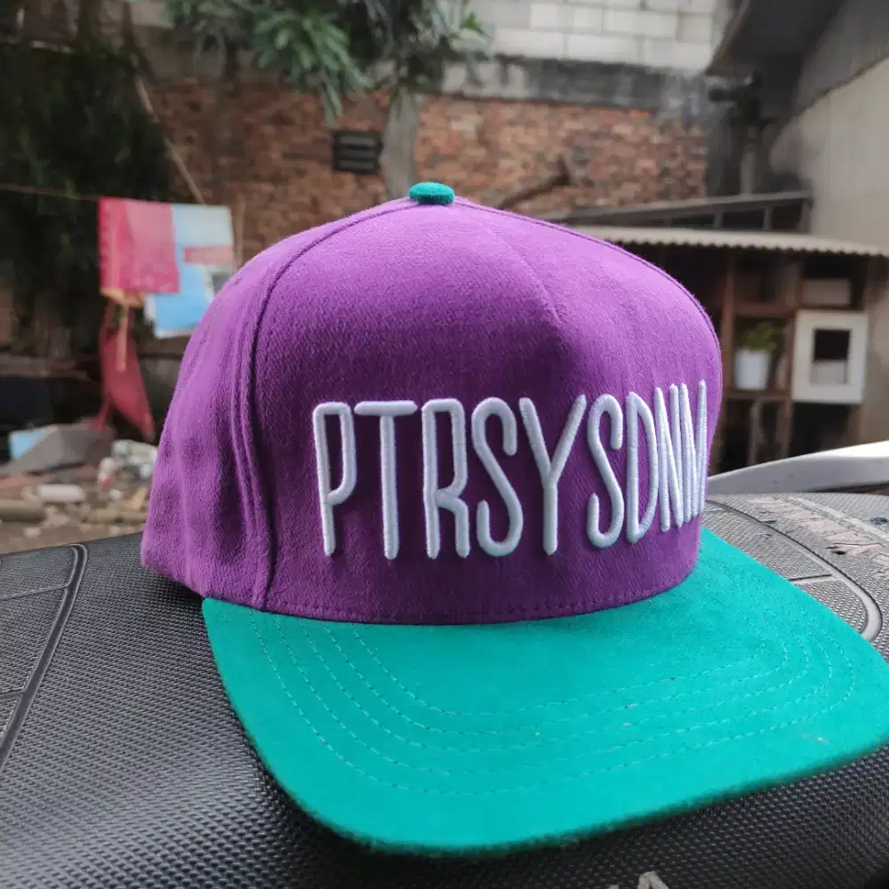 Topi Original Peter Days Denim Seri R Lenora