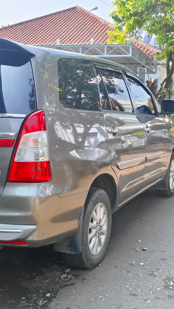 Toyota Kijang Innova 2015 Bensin