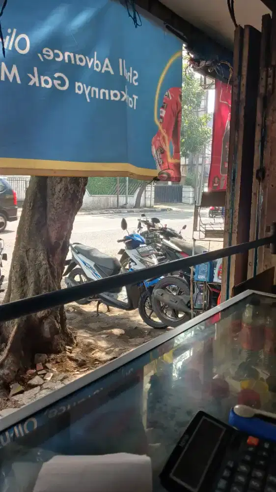 Dicari montir mtr pengalaman,jujur,untuk bgkl