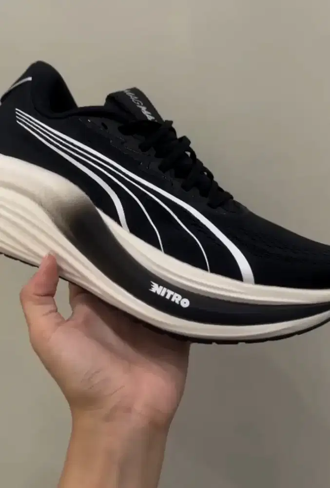 Sepatu Lari Magmax Nitro