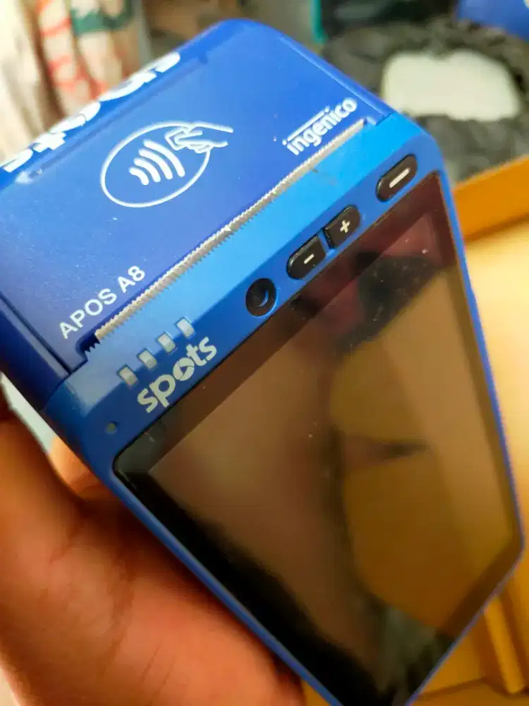 Kasir 
Ingenico APOS A8