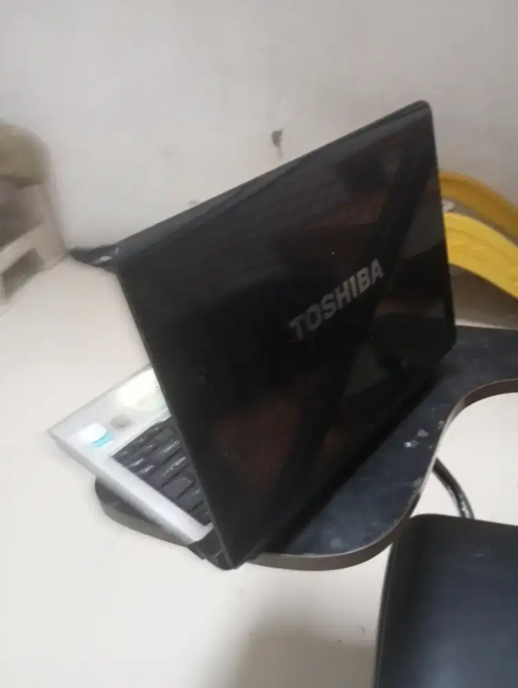 Laptop toshiba satelit