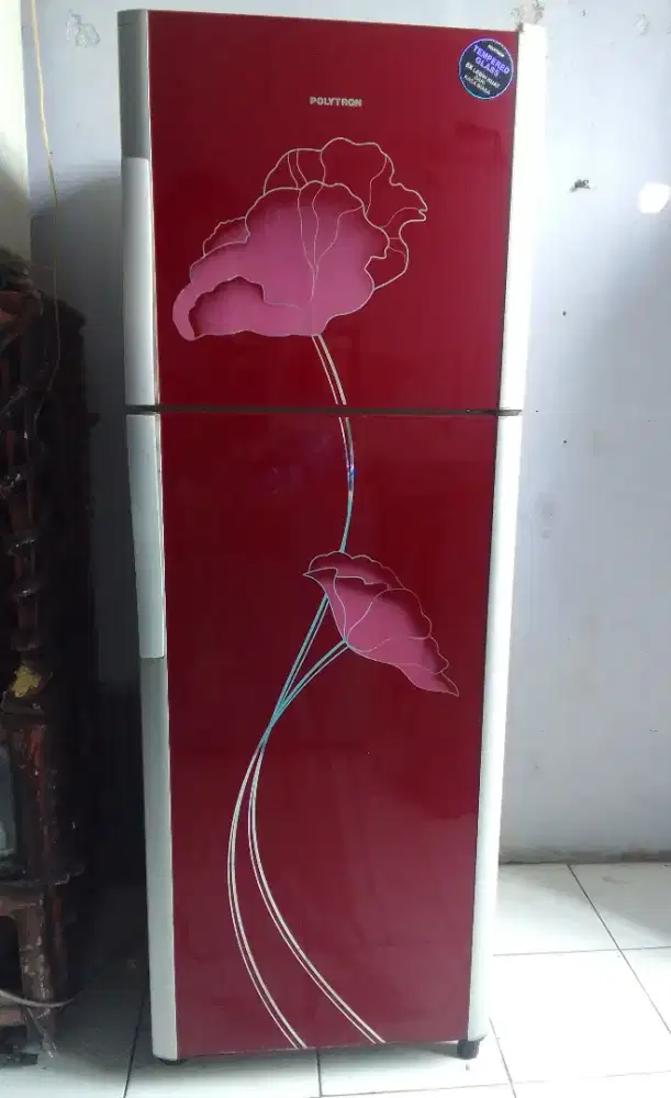 Kulkas 2 pintu Polytron ukuran tinggi normal dingin Joss