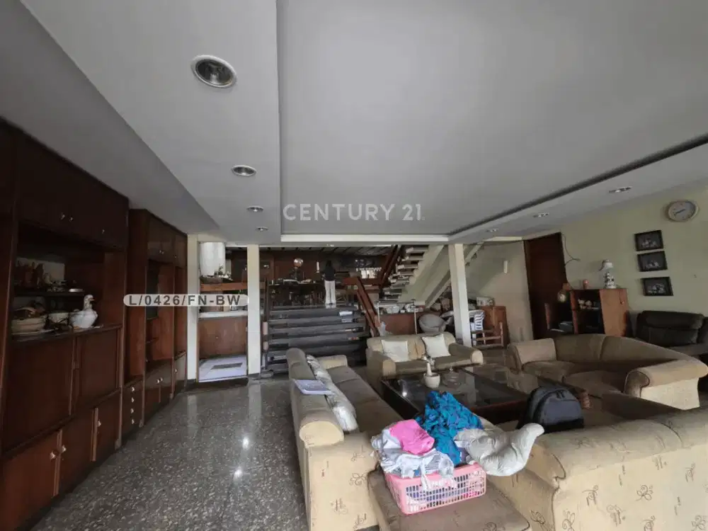 Rumah Hitung Tanah Lokasi Strategis Di Hegarmanah Bandung Utara