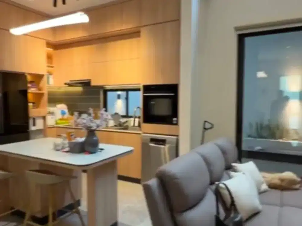 For Sale Rumah Furnished SHM 3 Lantai Bangunan Hadap Selatan di Asya Cluster Maninjau JGC