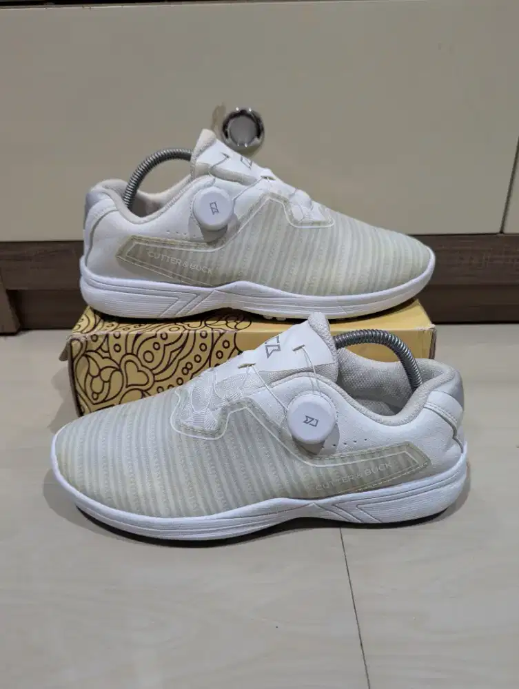 Sepatu cutter and buck boa size 43