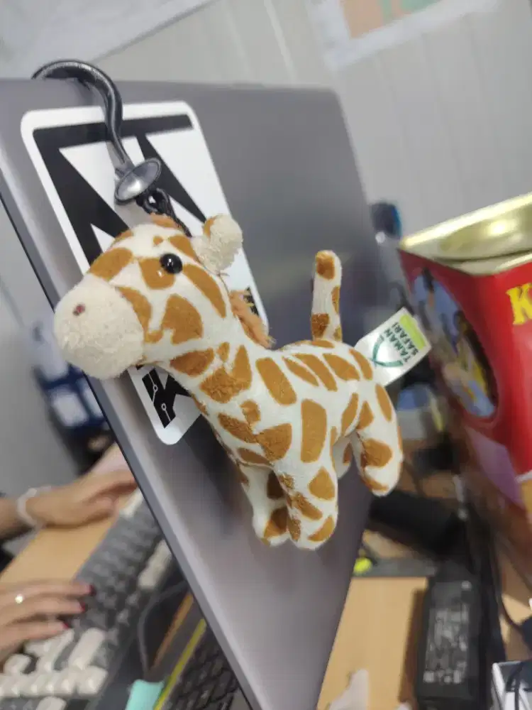 Pengasuh dan pembantu