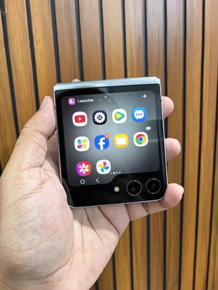 Samsung zflip 5 (8/256) Fullset minus layar Bergaris