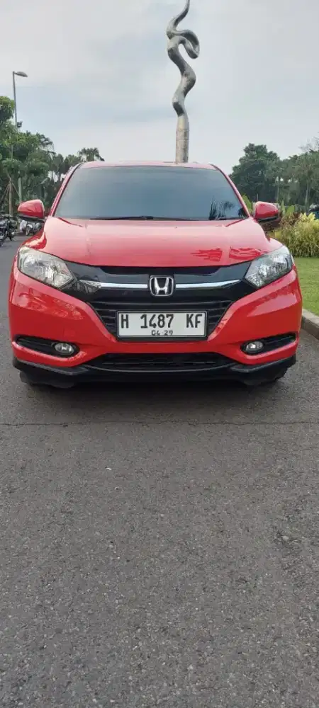 Honda HRV  E Merah automatic
