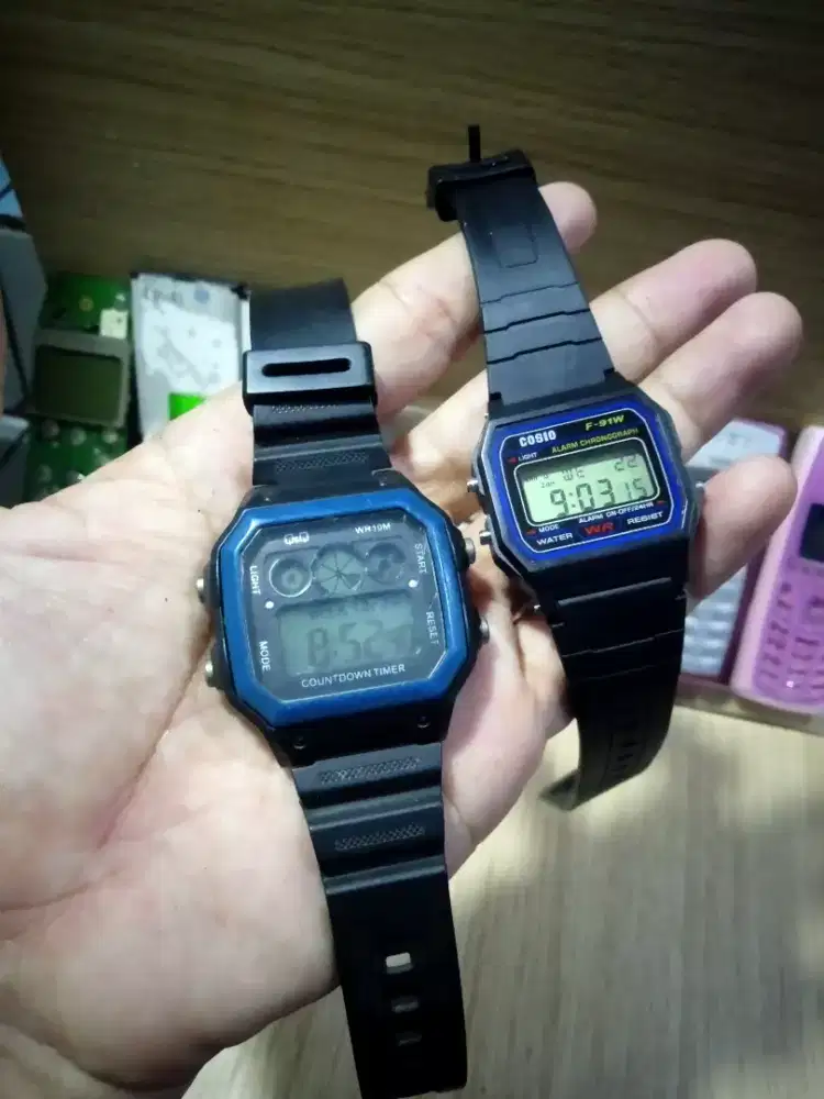 Jam Tangan Digital Normal