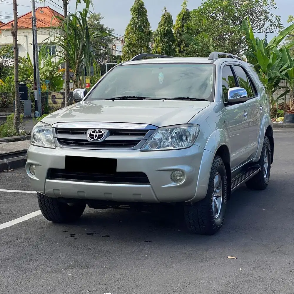 Toyota Fortuner G 2.7 Bensin AT - 2005