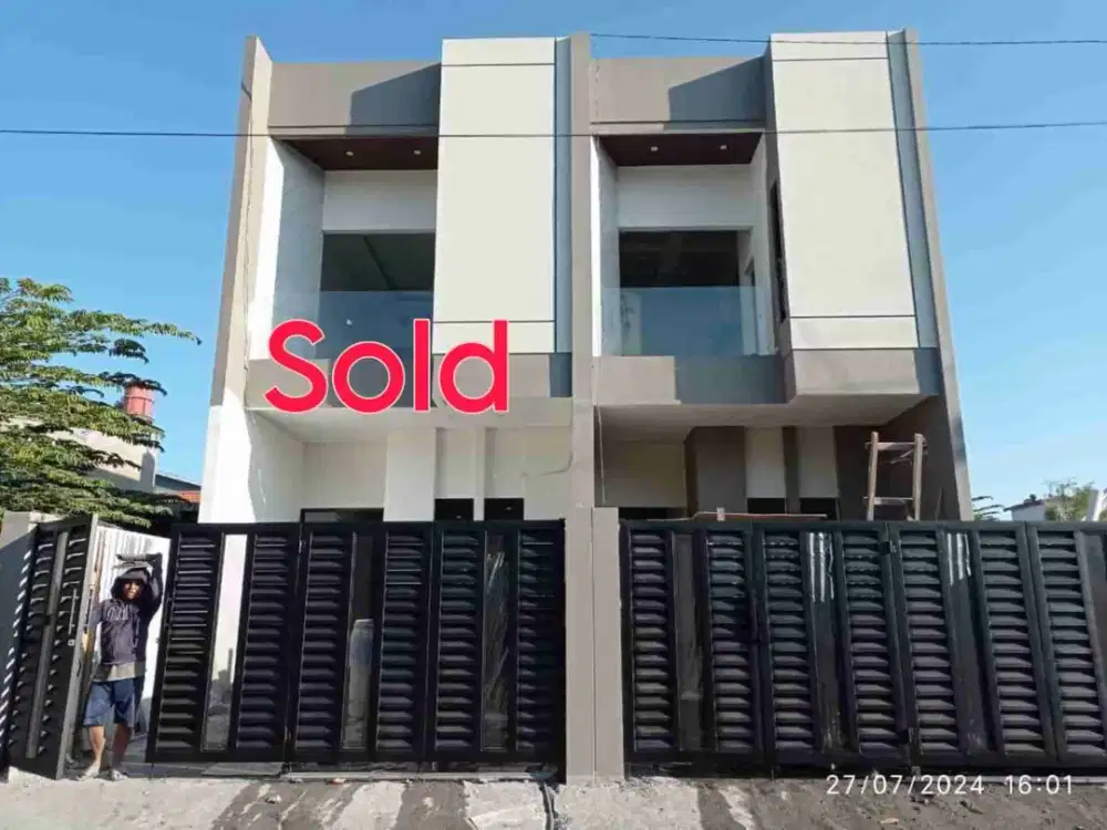 Rumah Baru 2 lt Grees Siap Huni
Lokasi  Tenggilis Mejoyo Surabaya
(Dekat UBAYA)