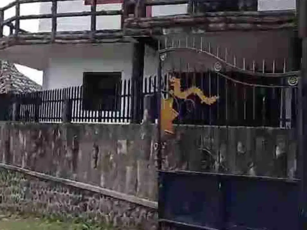 DI JUAL VILLA 2 LANTAI WISATA AIR PANAS PACET