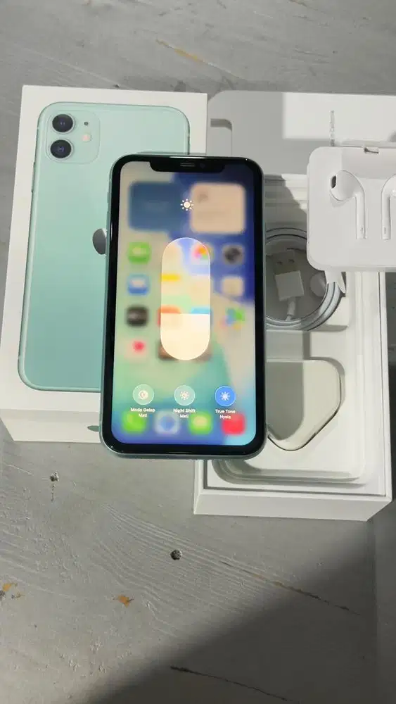 Iphone 11 Green 128GB Lengkap Terdaftar